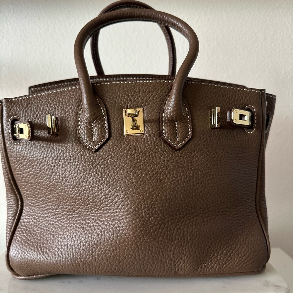 Leather tote
